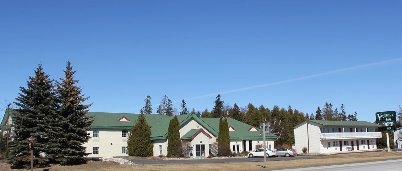 Voyager Inn Saint Ignace Exteriér fotografie
